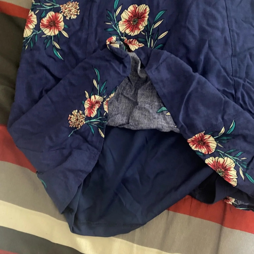 Tilly’s Blue Floral Dress - Picture 2 of 3